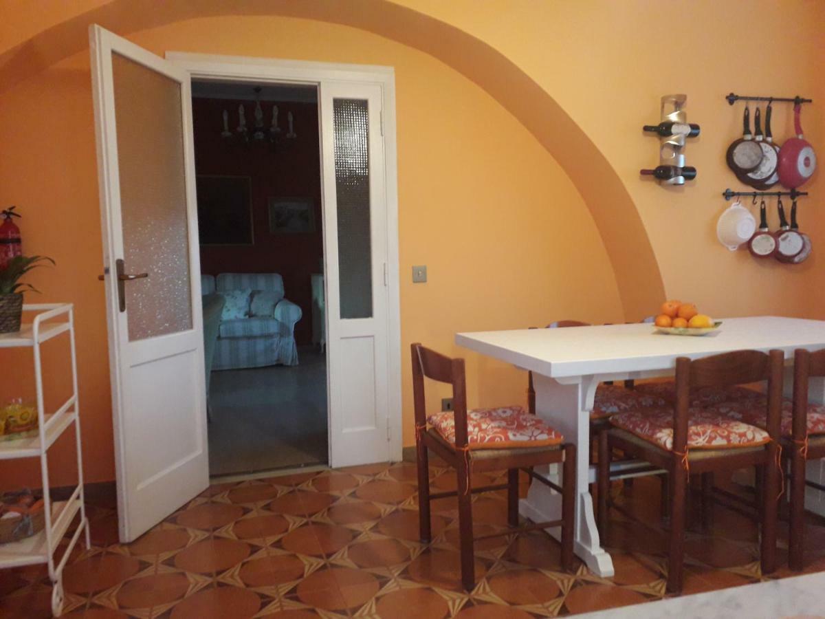 Alle Preci Country House Santa Restituta Exteriér fotografie